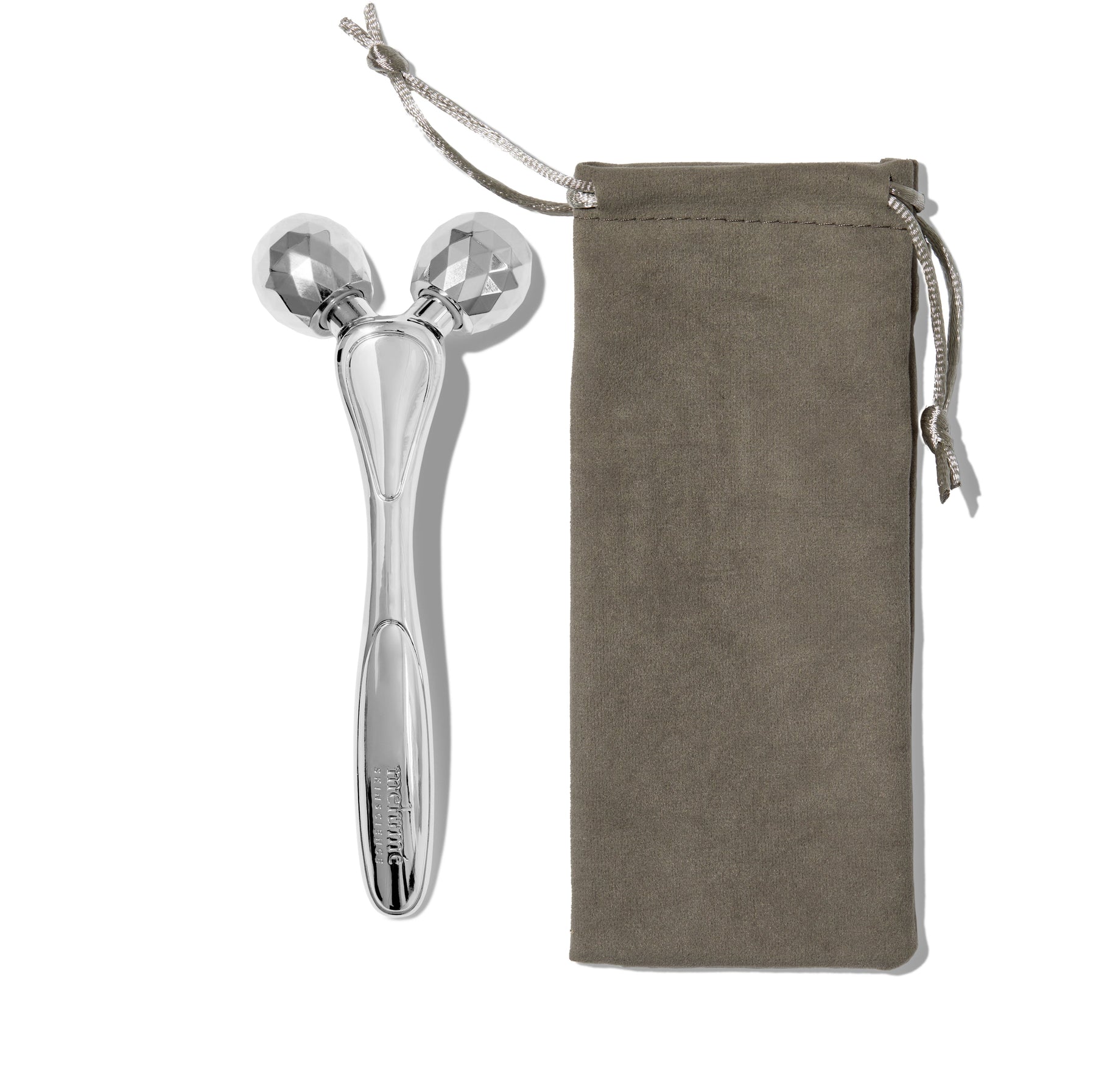 image packshot of contouring facial roller with little brown bag.